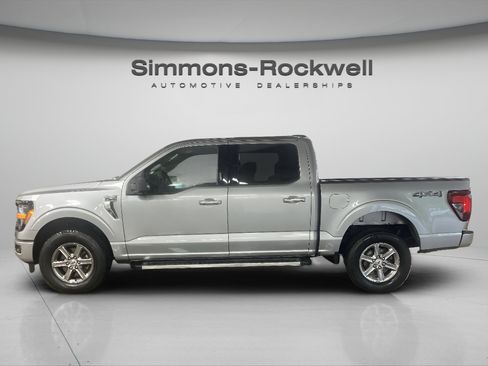 Used 2024 Ford F150 XLT AWD/4WD image 2