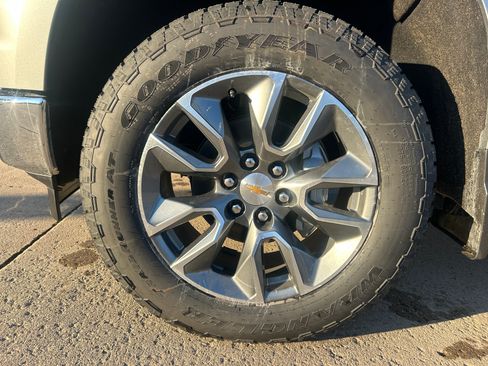 New 2026 Chevrolet Silverado 1500 LT image 8