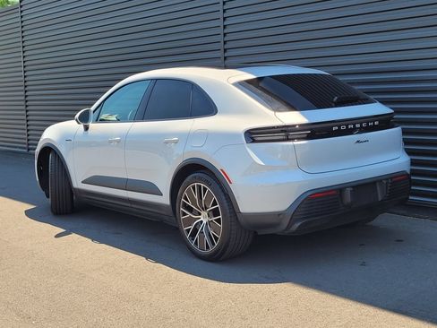 Certified 2025 Porsche Macan Electric RWD image 4
