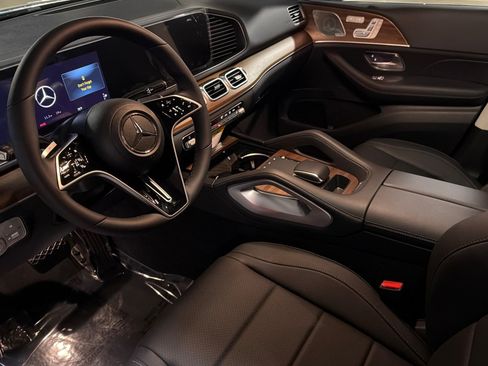 New 2026 Mercedes-Benz GLE 350 4MATIC image 9