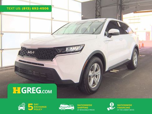 Used 2023 Kia Sorento LX image 1