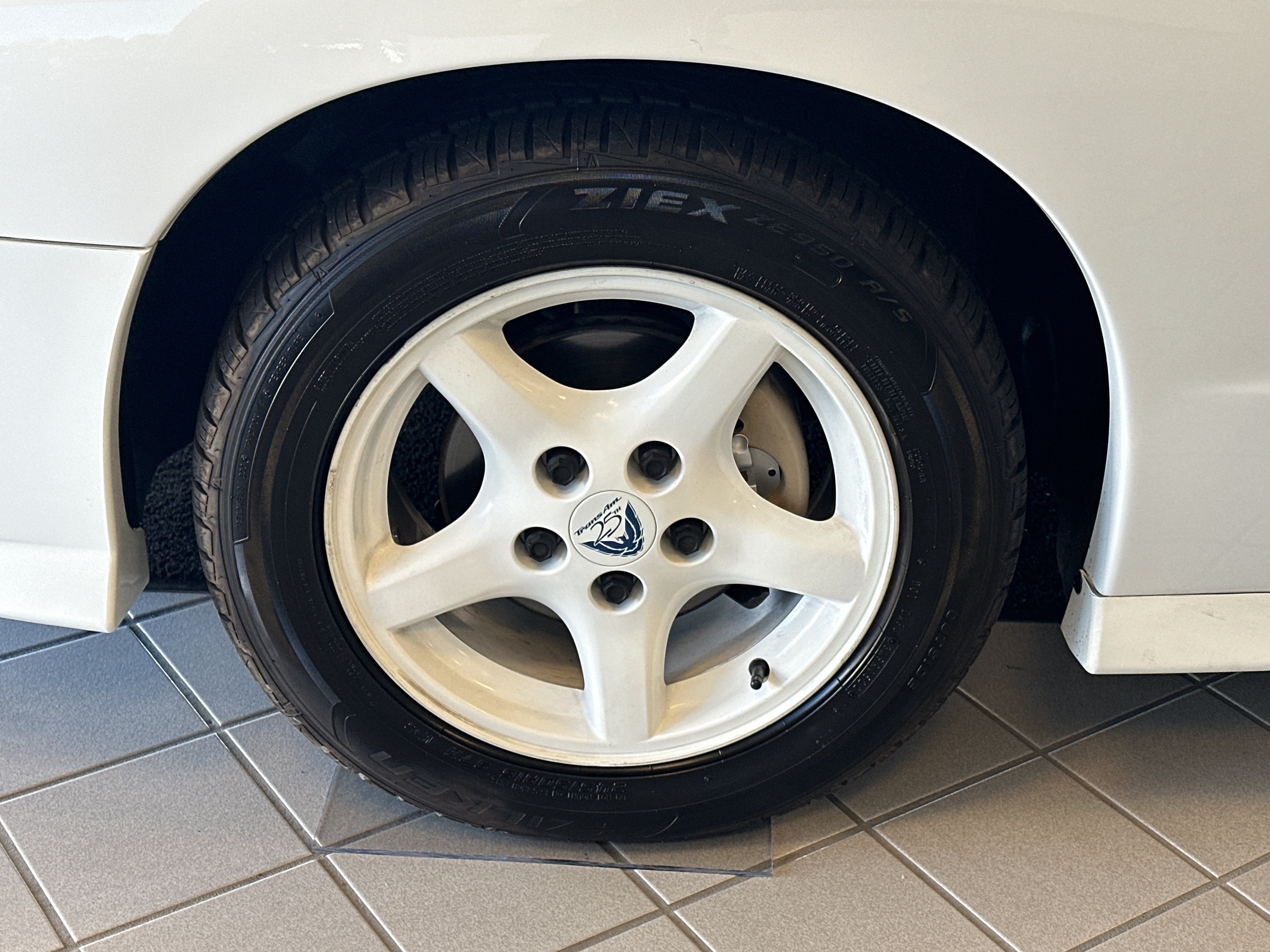 Used 1994 Pontiac Firebird Trans Am RWD image 11