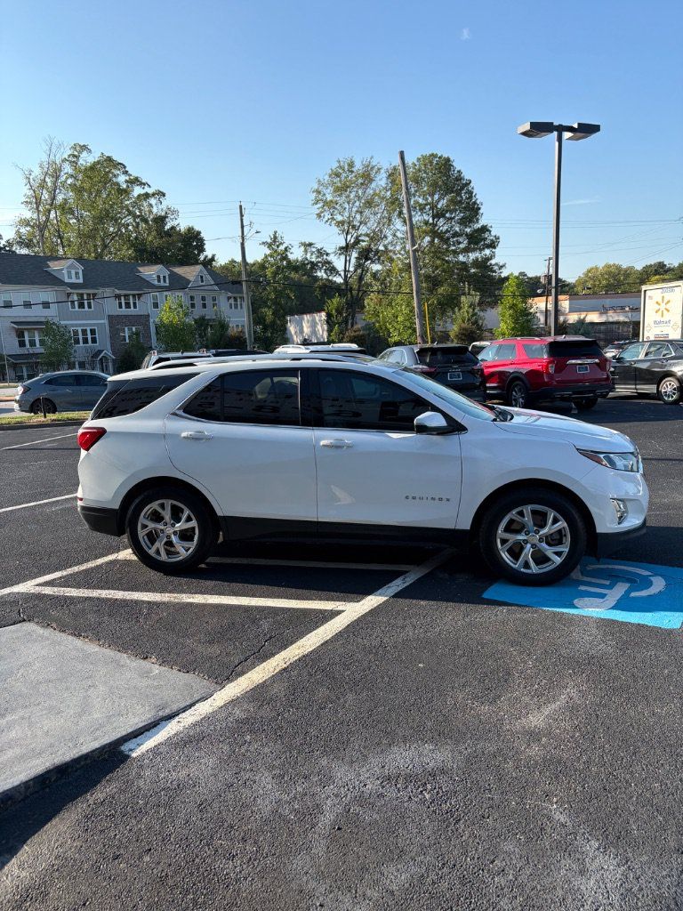 Used 2019 Chevrolet Equinox LT FWD image 4
