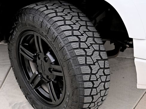 Used 2004 Chevrolet Colorado LS image 21