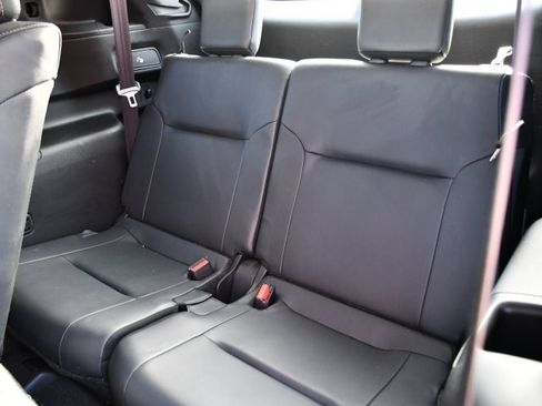 Used 2024 Mitsubishi Outlander SE image 16