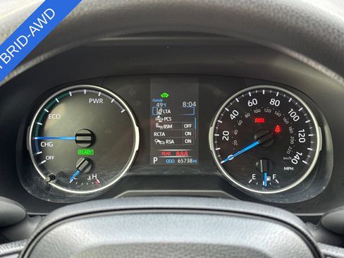 Used 2022 Toyota RAV4 LE image 23