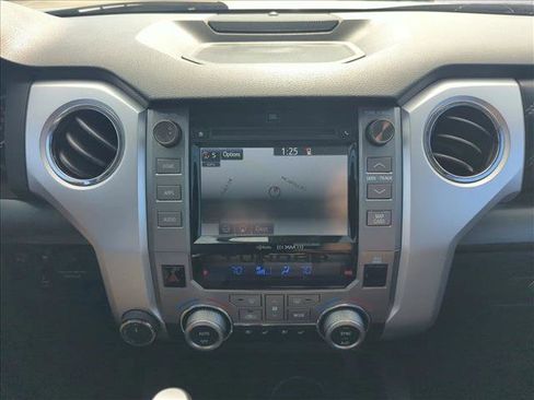 Used 2018 Toyota Tundra Platinum image 14