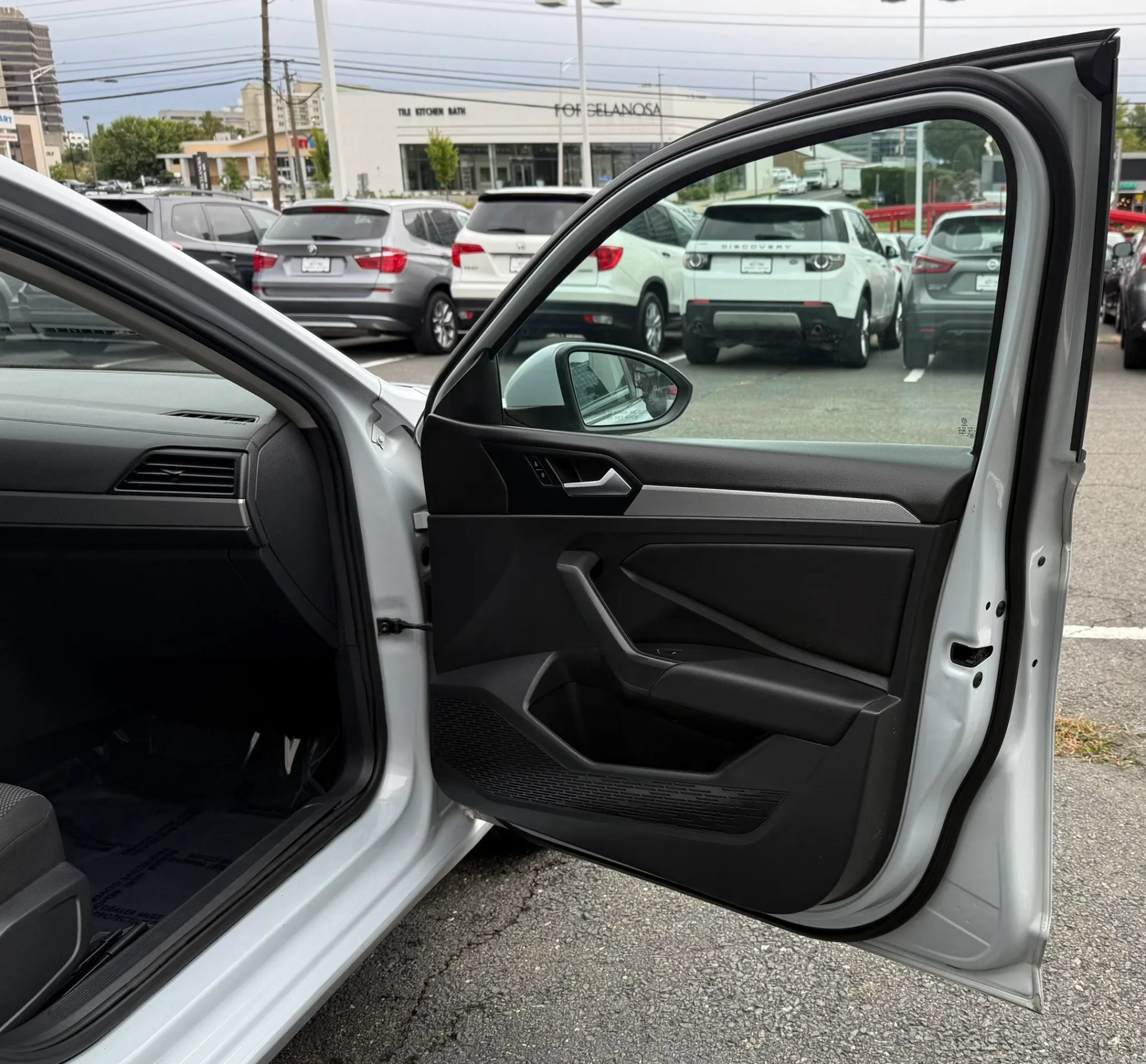 Used 2019 Volkswagen Jetta S FWD image 31