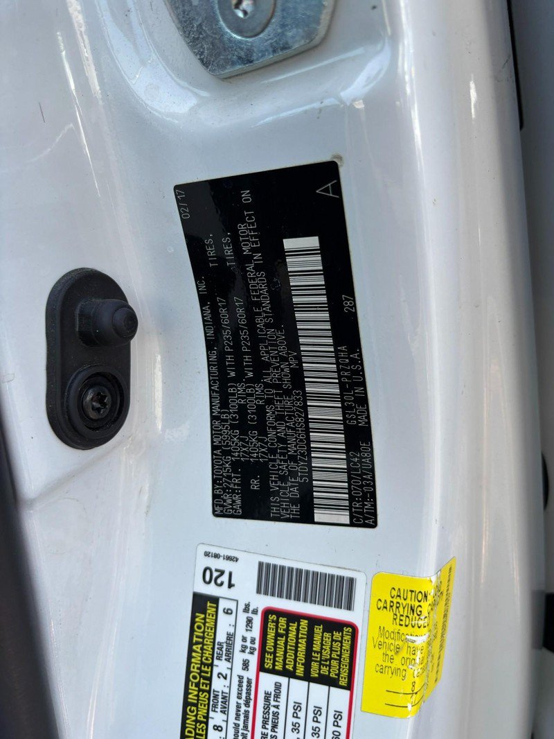 Used 2017 Toyota Sienna XLE Premium FWD image 18