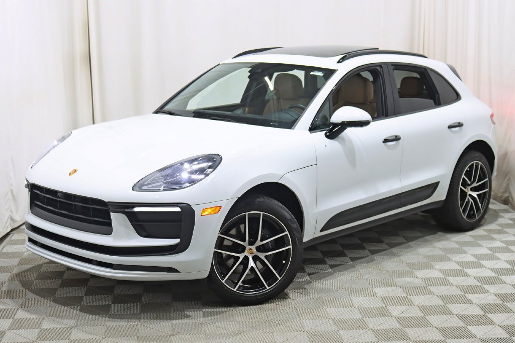Used 2022 Porsche Macan AWD/4WD image 7