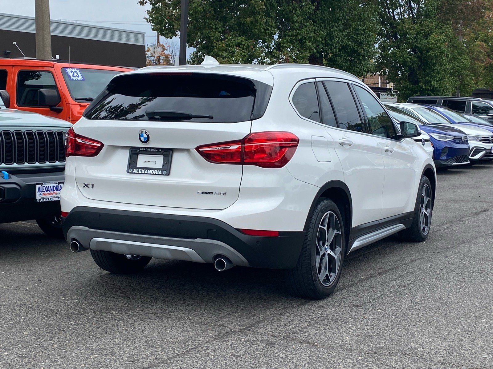 Used 2019 BMW X1 sDrive28i w/ Convenience Package FWD image 3