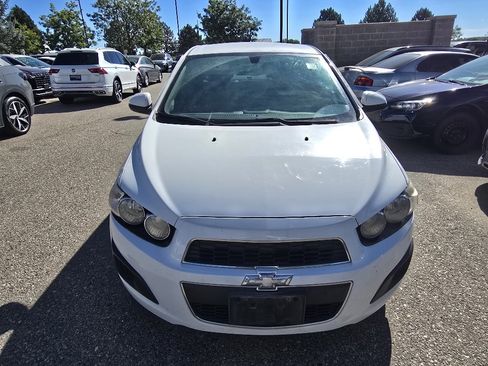 Used 2014 Chevrolet Sonic LT FWD image 19