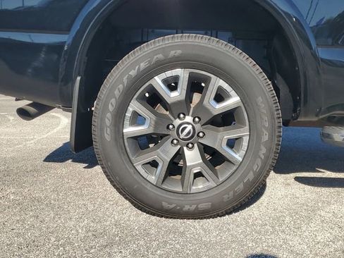 Used 2023 Nissan Titan Platinum Reserve w/ Moonroof Package image 6