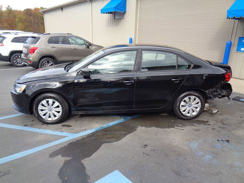 Used 2014 Volkswagen Jetta S image 4