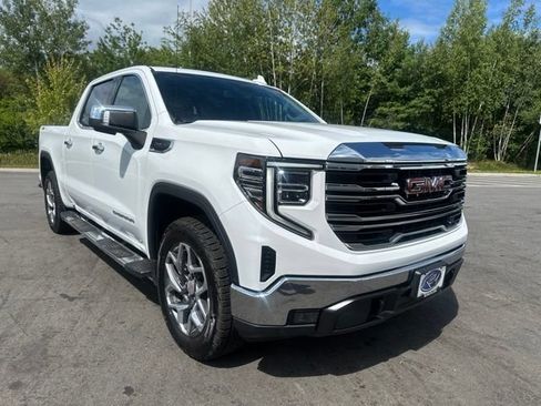 Used 2023 GMC Sierra 1500 SLT w/ SLT Premium Package AWD/4WD image 7