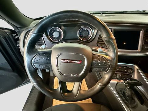 Used 2018 Dodge Challenger R/T Scat Pack w/ Driver Convenience Group image 12