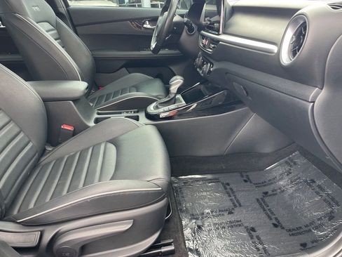 Used 2024 Kia Forte GT-Line w/ GT-Line Premium Package image 27