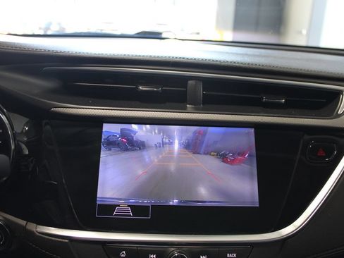 Used 2020 Buick Encore GX Essence w/ Experience Buick Package AWD/4WD image 16