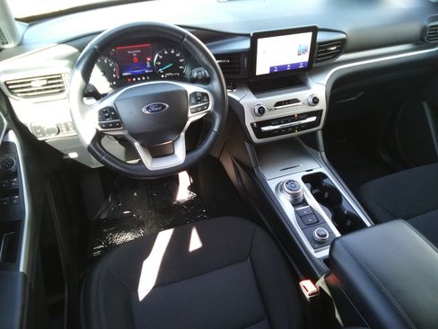 Used 2022 Ford Explorer XLT w/ Class IV Trailer Tow Package image 13