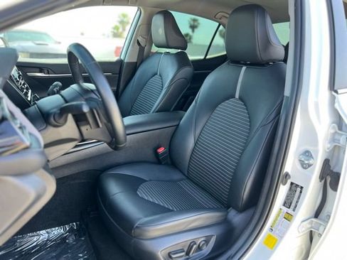 Used 2023 Toyota Camry SE FWD image 15