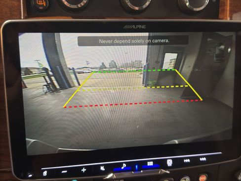 Used 2023 GMC Savana 2500 image 35