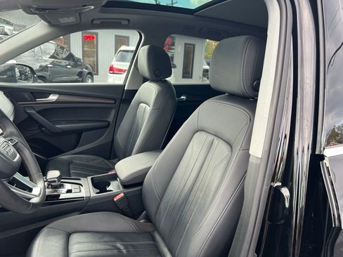 Used 2023 Audi Q5 2.0T Premium w/ Convenience Package image 26