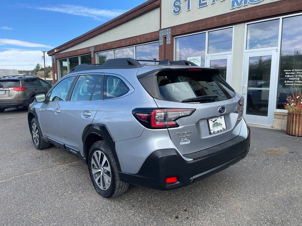 Used 2024 Subaru Outback AWD/4WD image 5
