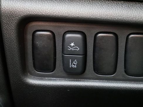 Used 2025 Mitsubishi Outlander Sport ES image 15