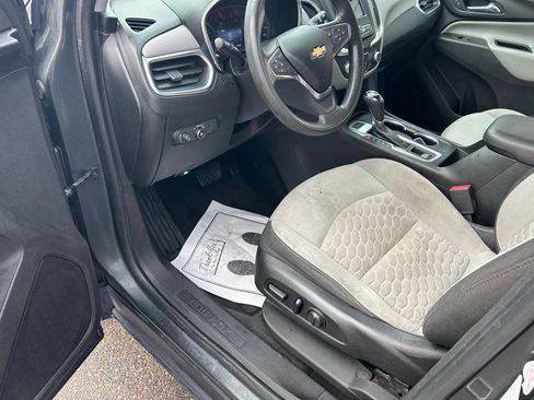 Used 2019 Chevrolet Equinox LT image 10