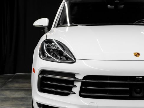 Used 2023 Porsche Cayenne Base image 60