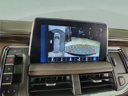 Used 2022 Chevrolet Tahoe LT w/ Luxury Package image 25