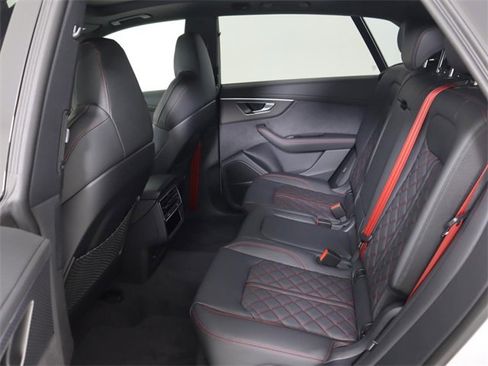 New 2026 Audi Q8 Prestige image 15