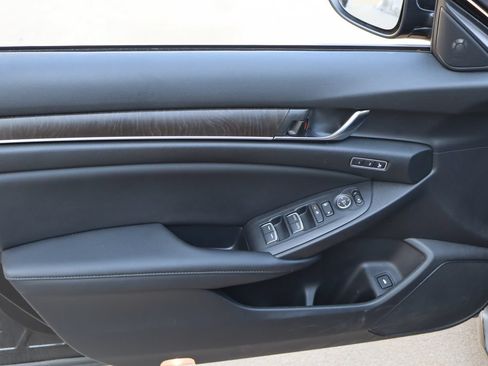 Used 2020 Honda Accord Touring image 20