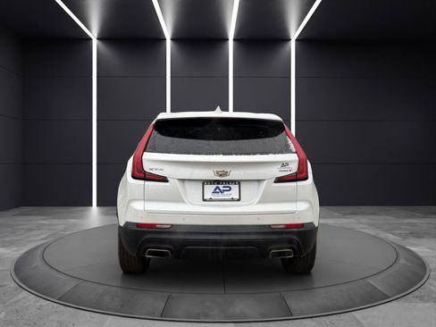 Used 2023 Cadillac XT4 Luxury image 5