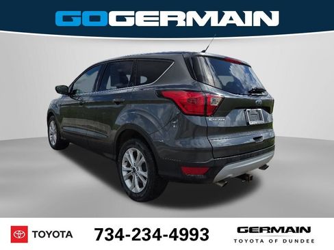 Used 2019 Ford Escape SE FWD image 10