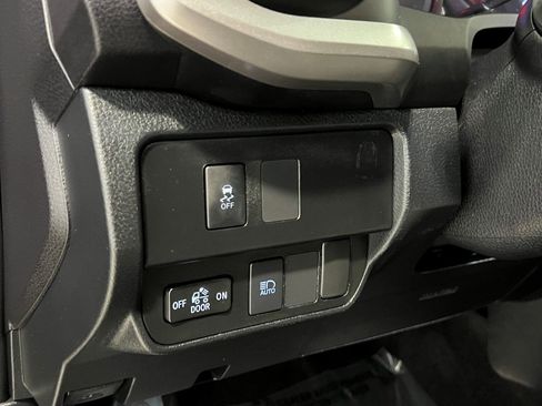 Used 2020 Toyota Tacoma SR5 image 26