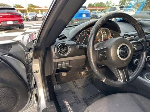 Used 2013 MAZDA MX-5 Miata Sport image 23