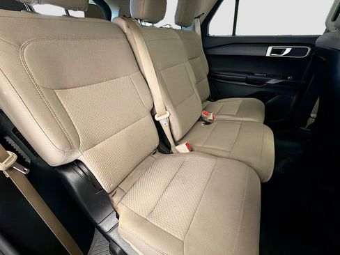 Used 2020 Ford Explorer 2WD image 14