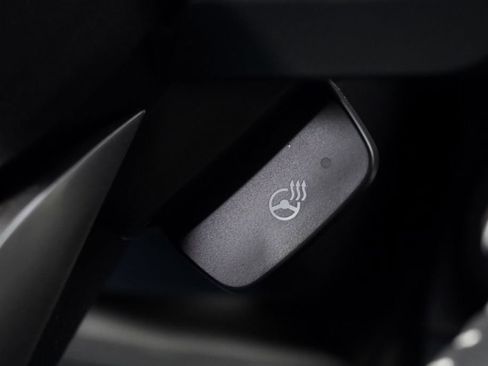 Used 2025 Subaru Outback Limited image 36