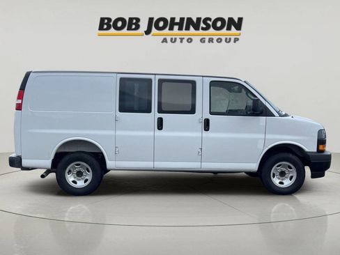 New 2026 GMC Savana 3500 w/ Driver Convenience Package image 2