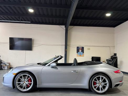 Used 2018 Porsche 911 Carrera S RWD image 15