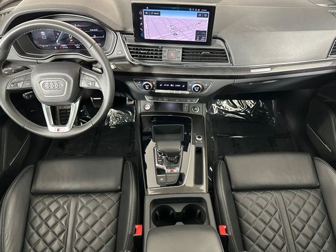 Used 2023 Audi SQ5 Premium Plus w/ Premium Plus Package image 12