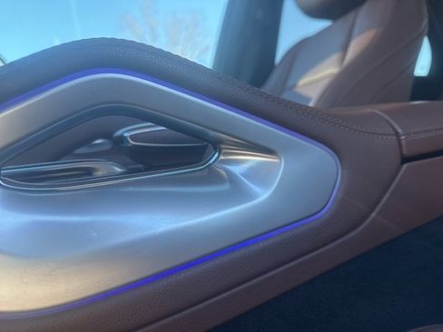 Used 2024 Mercedes-Benz GLE 450e 4MATIC image 25