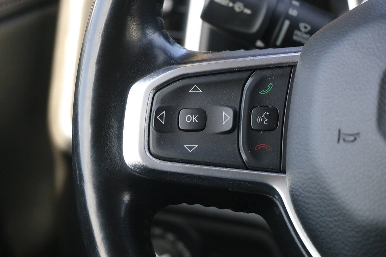 Used 2021 RAM 1500 Laramie w/ Off Road Group AWD/4WD image 18