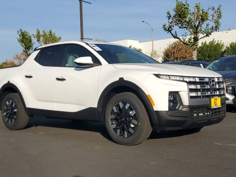 New 2026 Hyundai Santa Cruz SE image 1