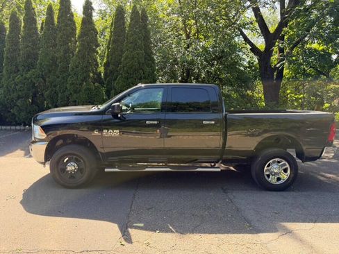 Used 2017 RAM 2500 SLT AWD/4WD image 5