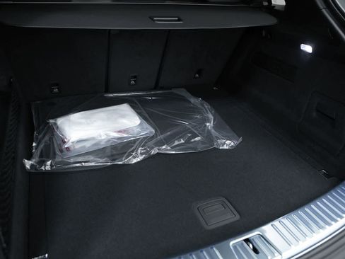 New 2026 Porsche Cayenne AWD/4WD image 37