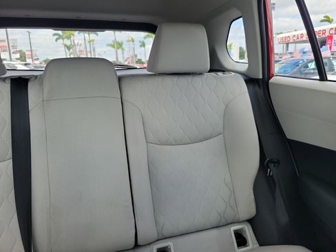 Used 2024 Toyota Corolla Cross LE w/ Moonroof Package FWD image 22