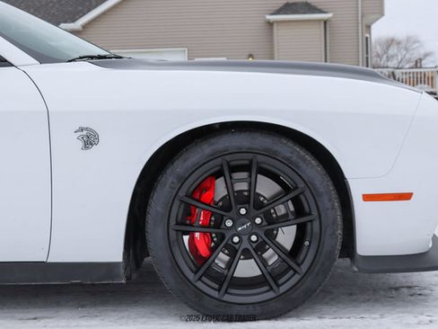 Used 2023 Dodge Challenger SRT Hellcat RWD image 11