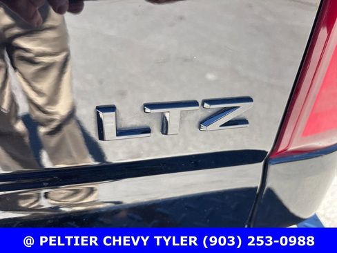 Used 2022 Chevrolet Silverado 2500 LTZ w/ LTZ Plus Package image 12